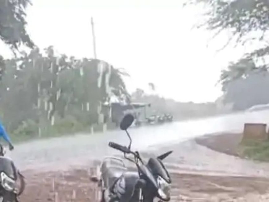 MP Weather Update: मध्य प्रदेश के इन जिलों में हुई तेज बारिश, मौसम विभाग ने जारी किया अलर्ट 